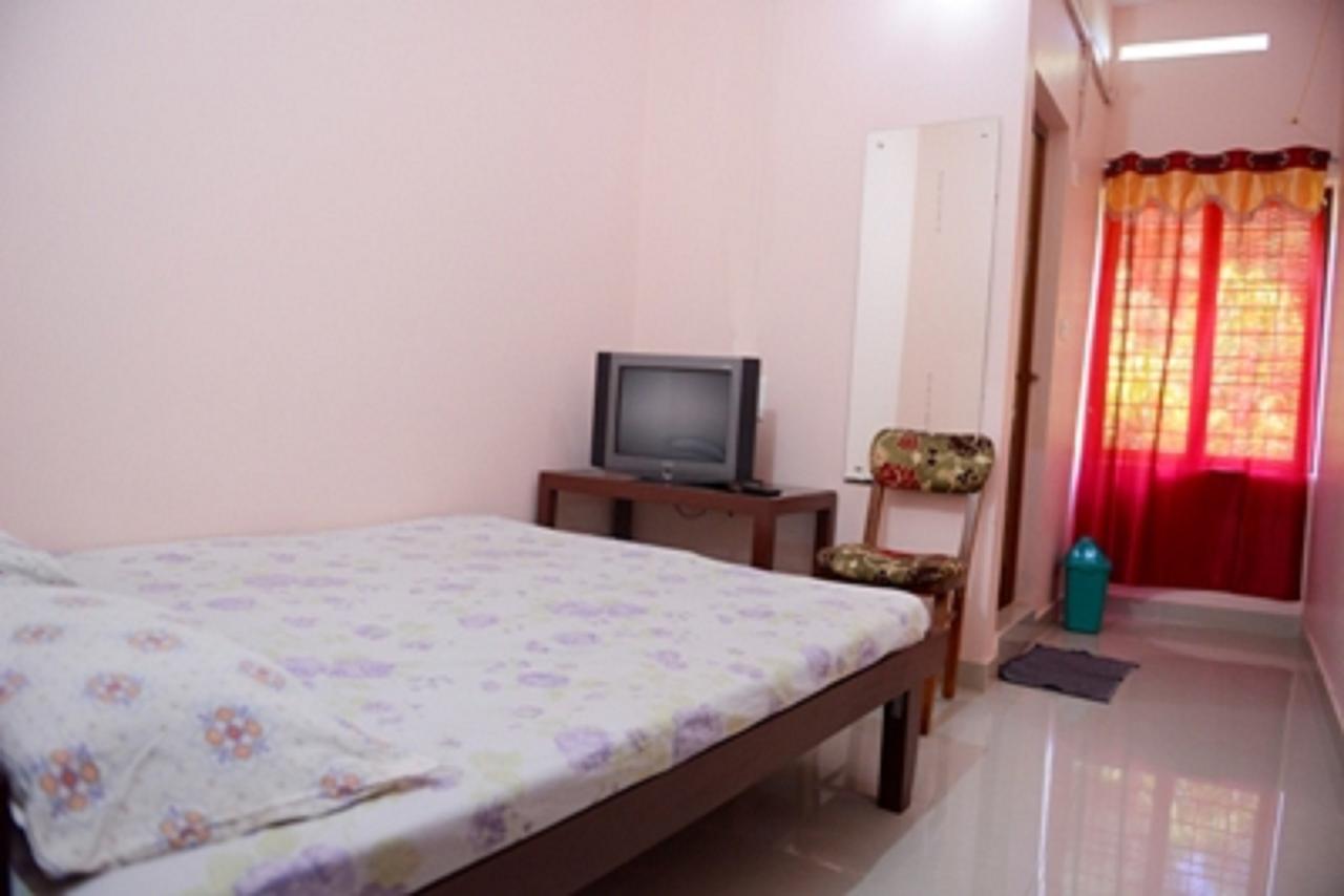 Ppg Tourist Home Chottanikara Zewnętrze zdjęcie
